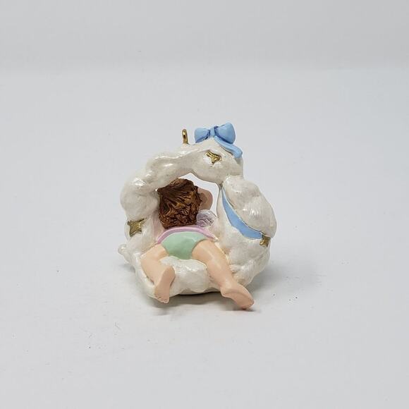1994 Hallmark On Cloud Nine Handcrafted Keepsake Holiday Christmas Ornament. - Picture 4 of 5